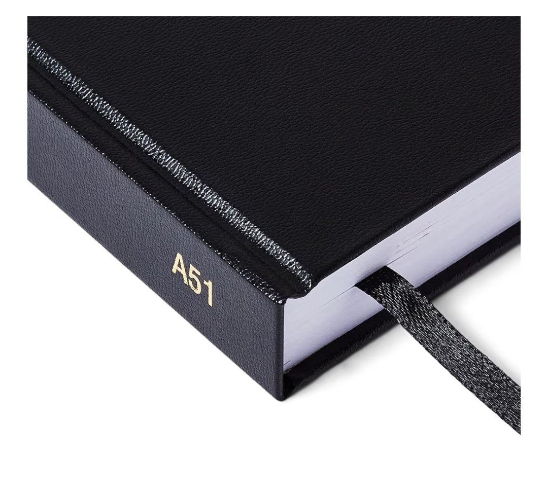 2027 Diary Page per day A5